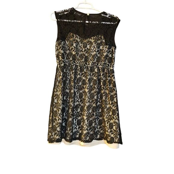 Pinky Ivory Black‎ Lace Crew Neck Sleeveless Mini Fit & Flare Dress Women Size M - Picture 2 of 14
